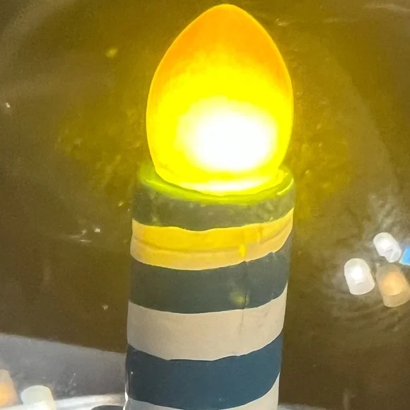 Whimsical NWT Birthday LED Pink & Blue Resin Celebration Birthday Layered Cake - Picture 7 of 9